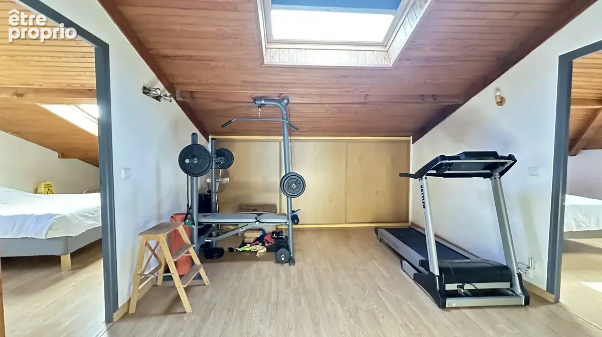 GOLF ET CENTRE VILLE VILLA A PIED POUR CETTE VILLA DE 6 Pièces de 150 m2 sur une parcelle de 800 m2 avec piscine - photo 20
