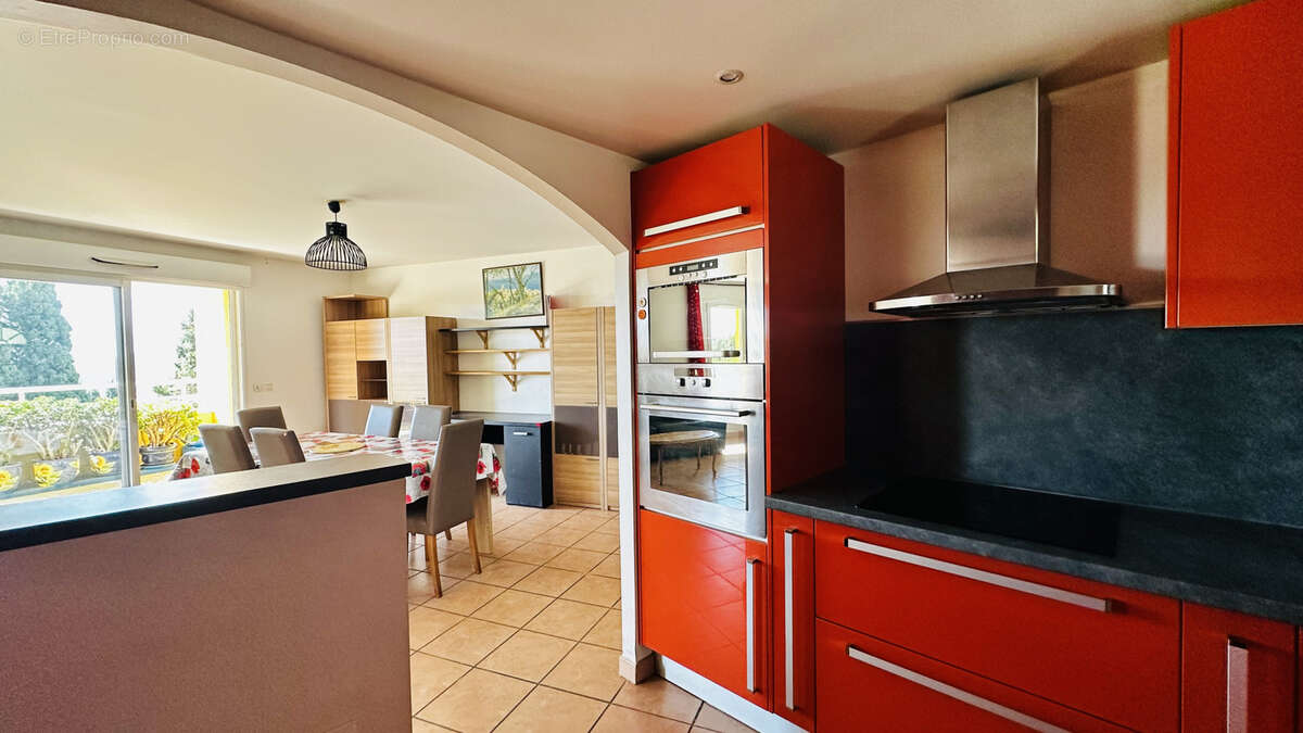 Appartement à BORMES-LES-MIMOSAS