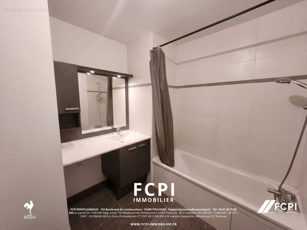 Appartement à BEAUZELLE