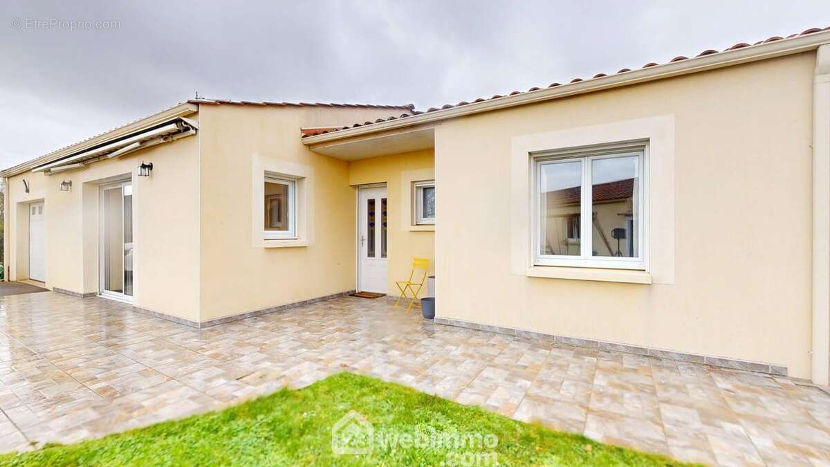 Entretenue avec soin - Maison à SAINT-VINCENT-SUR-JARD