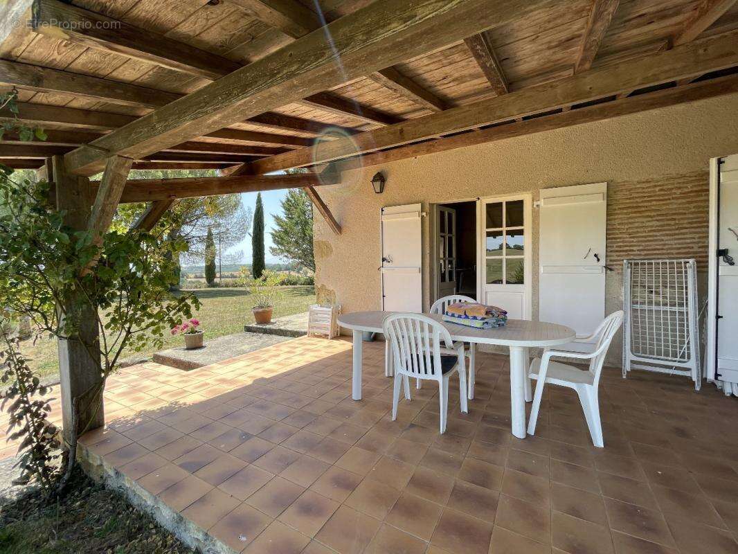 Charmante maison de campagne avec grande piscine et superbes vues - photo 17