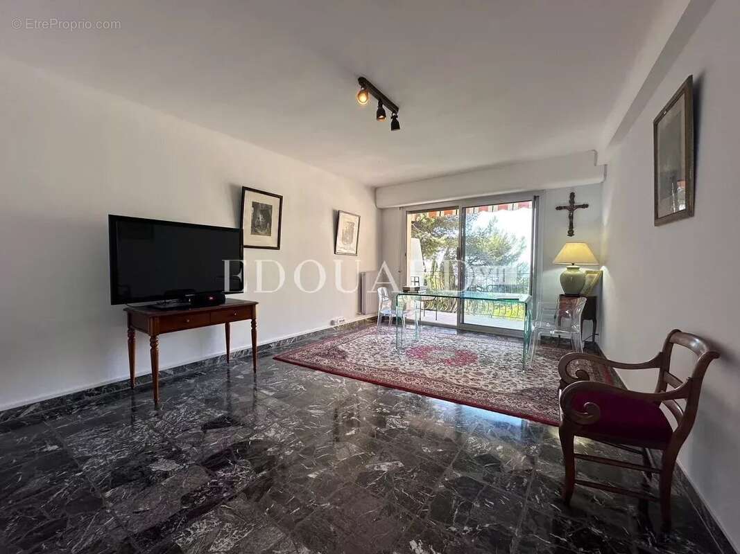 Appartement à ROQUEBRUNE-CAP-MARTIN