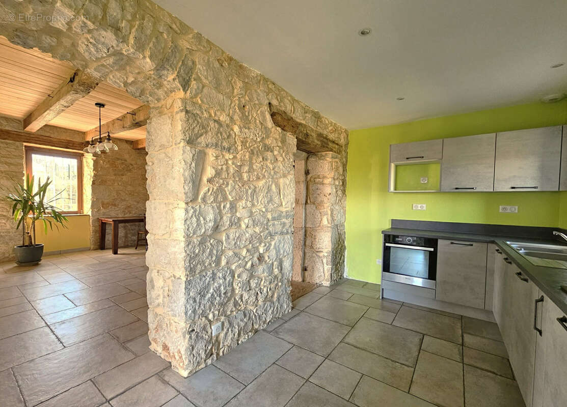 Maison à LA LOUBIERE