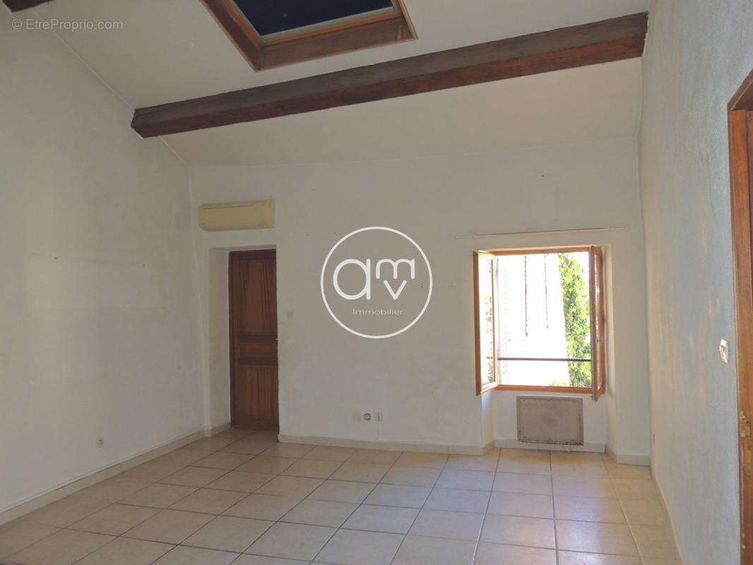 Appartement à HYERES