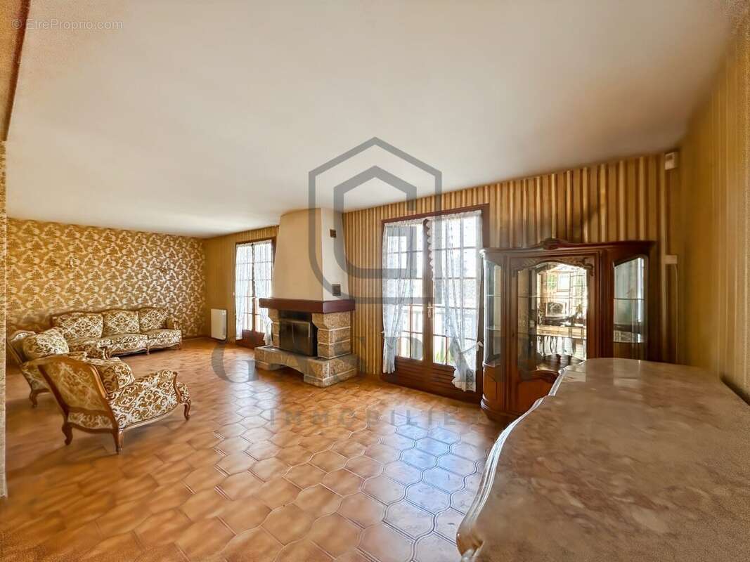 Maison à CONCHES-EN-OUCHE