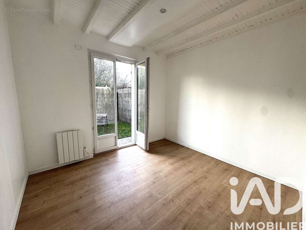 Appartement 51 m² à Sainte-Genevieve-Des-Bois  - photo 8