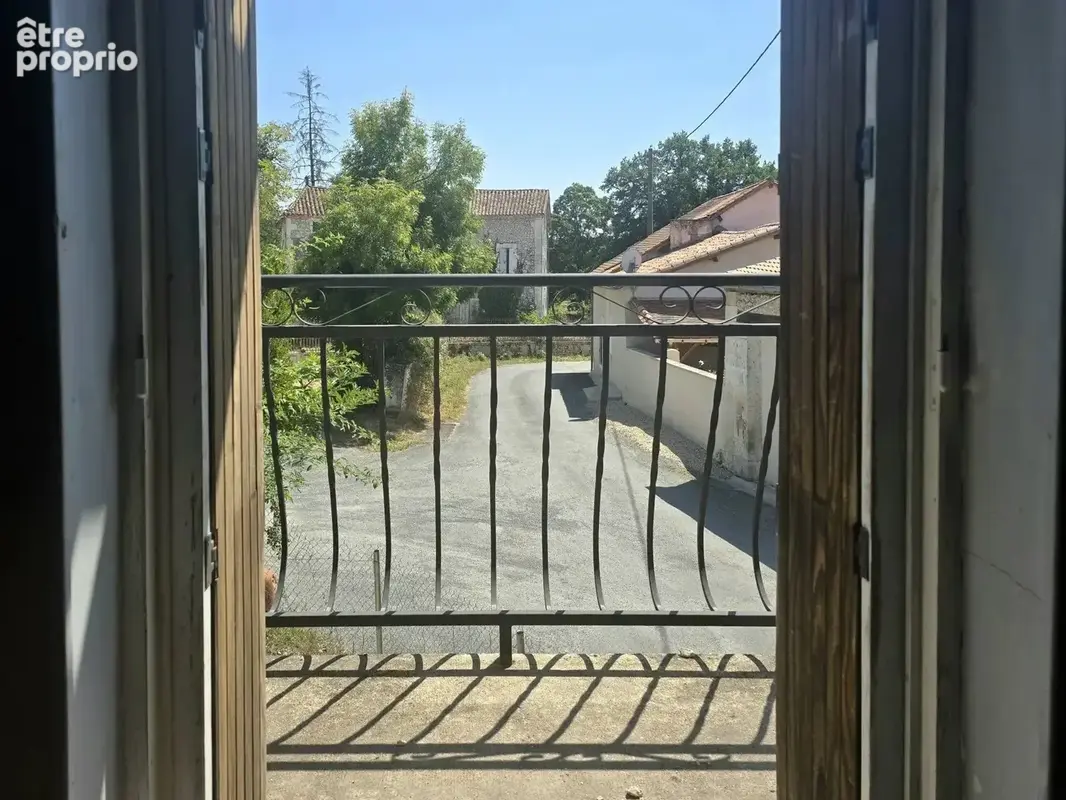 Maison 97 m² à Saint-Paul-Lizonne  - photo 9
