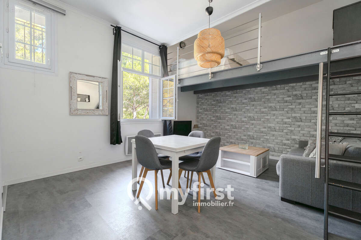 Appartement à HYERES