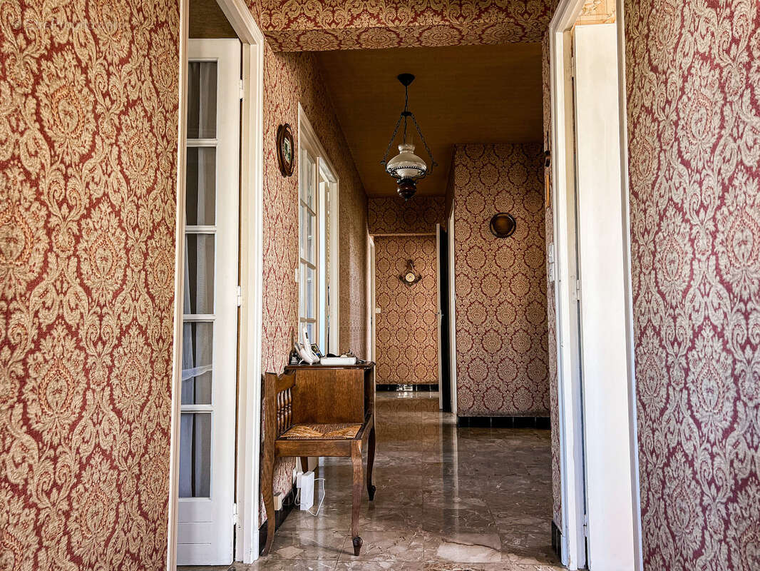 Maison à LIGUGE