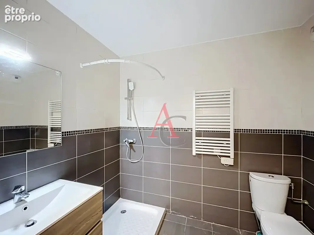 Nice Libération, studio 24 m², terrasse 7 m², proche commodités - photo 4