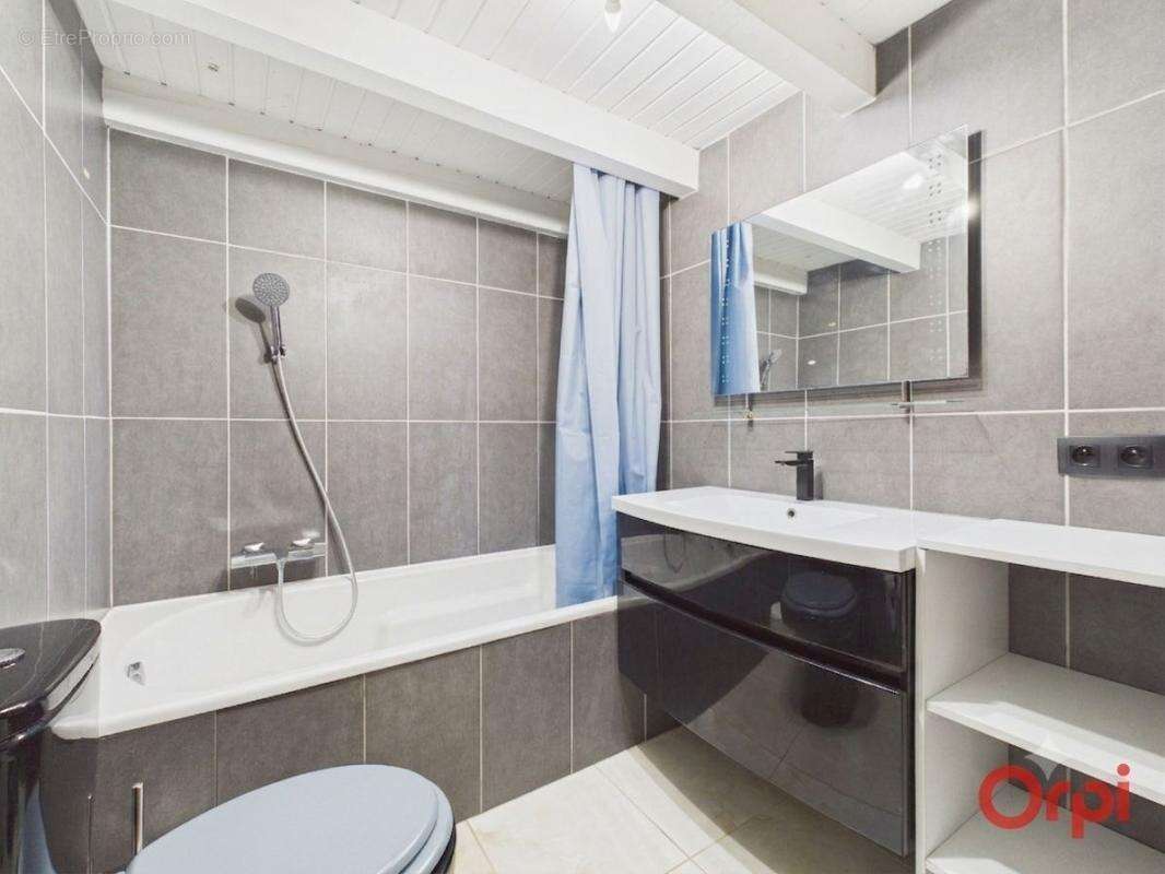 STRASBOURG – Route de Schirmeck  Charmant 2 pièces atypique avec balcon, mezzanine et cave - photo 12