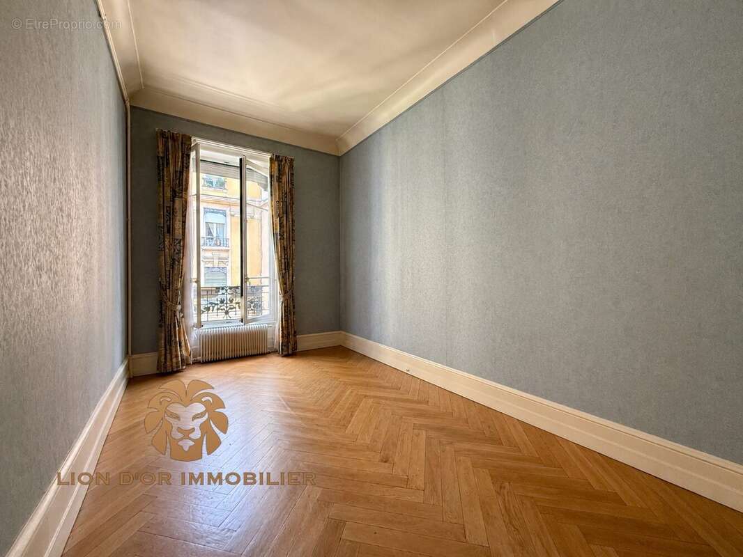 Appartement 68 m² à Lyon-1e  - photo 6