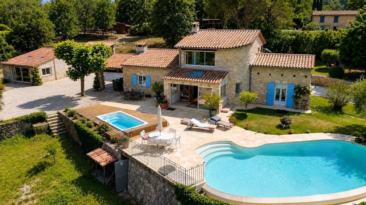 Maison à FAYENCE