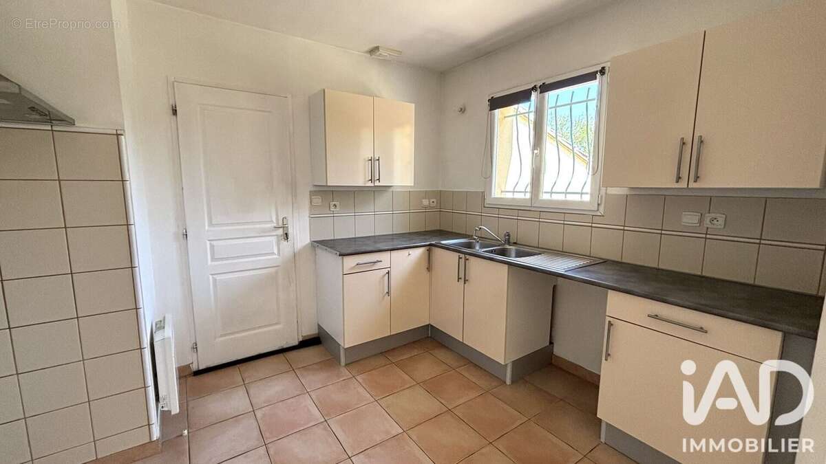 Maison 84 m² à Pont-Saint-Esprit  - photo 7