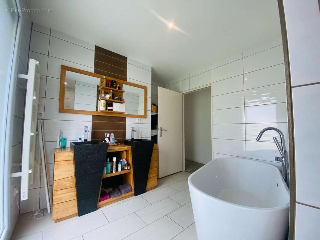 Photo 4 - Maison à SURGERES