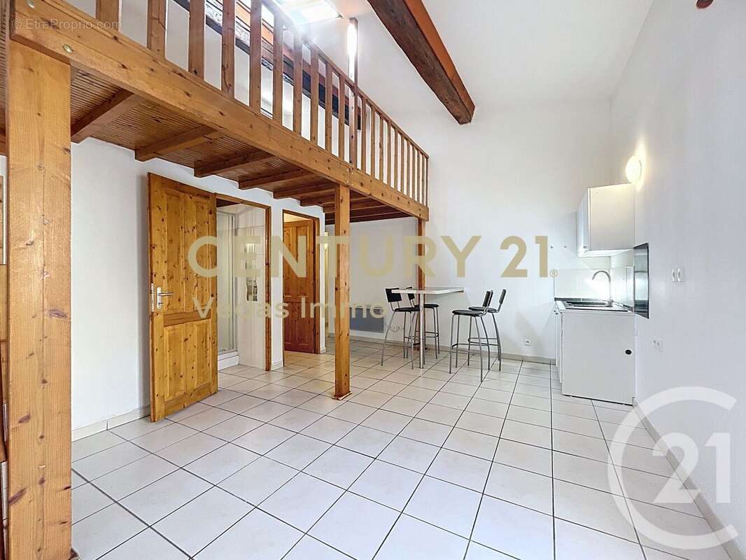 Maison à COURNONTERRAL