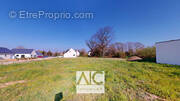 Terrain à LANTIC