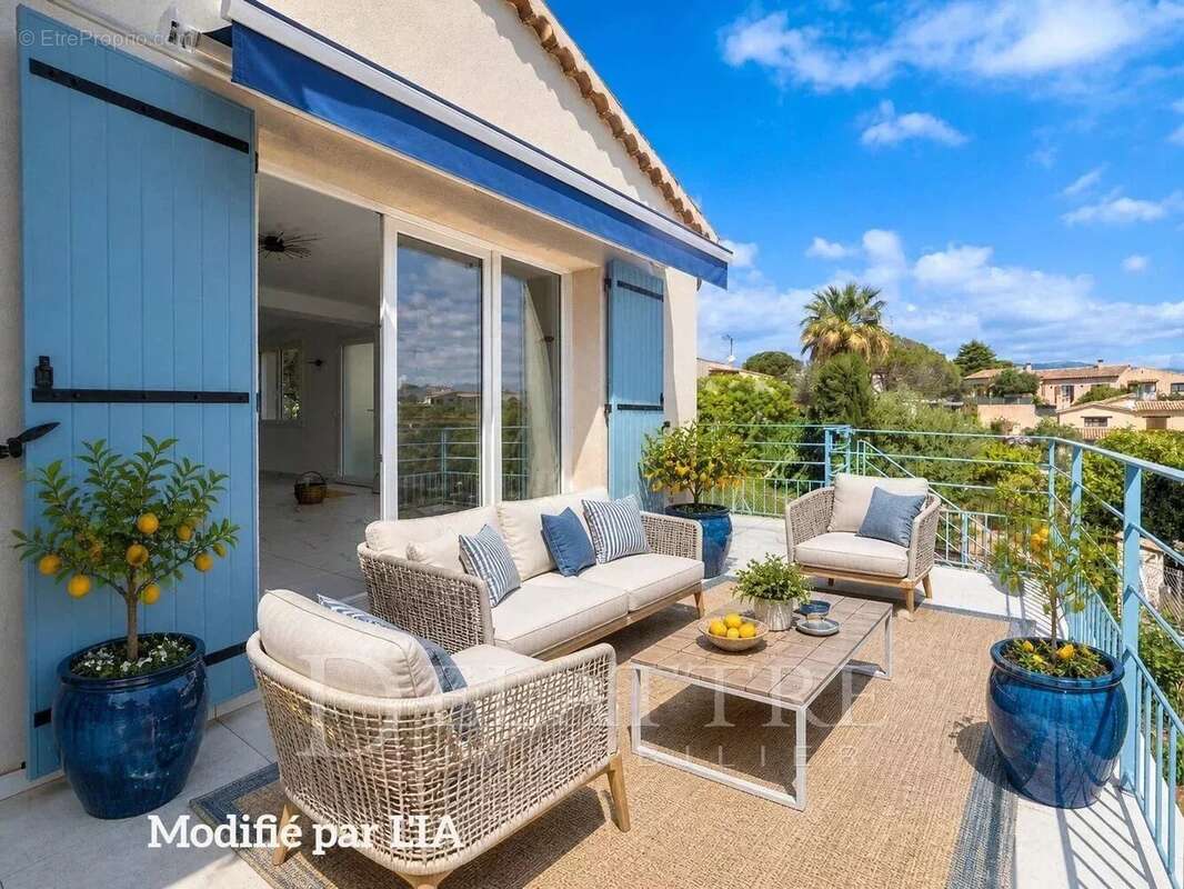 Appartement à SAINT-LAURENT-DU-VAR