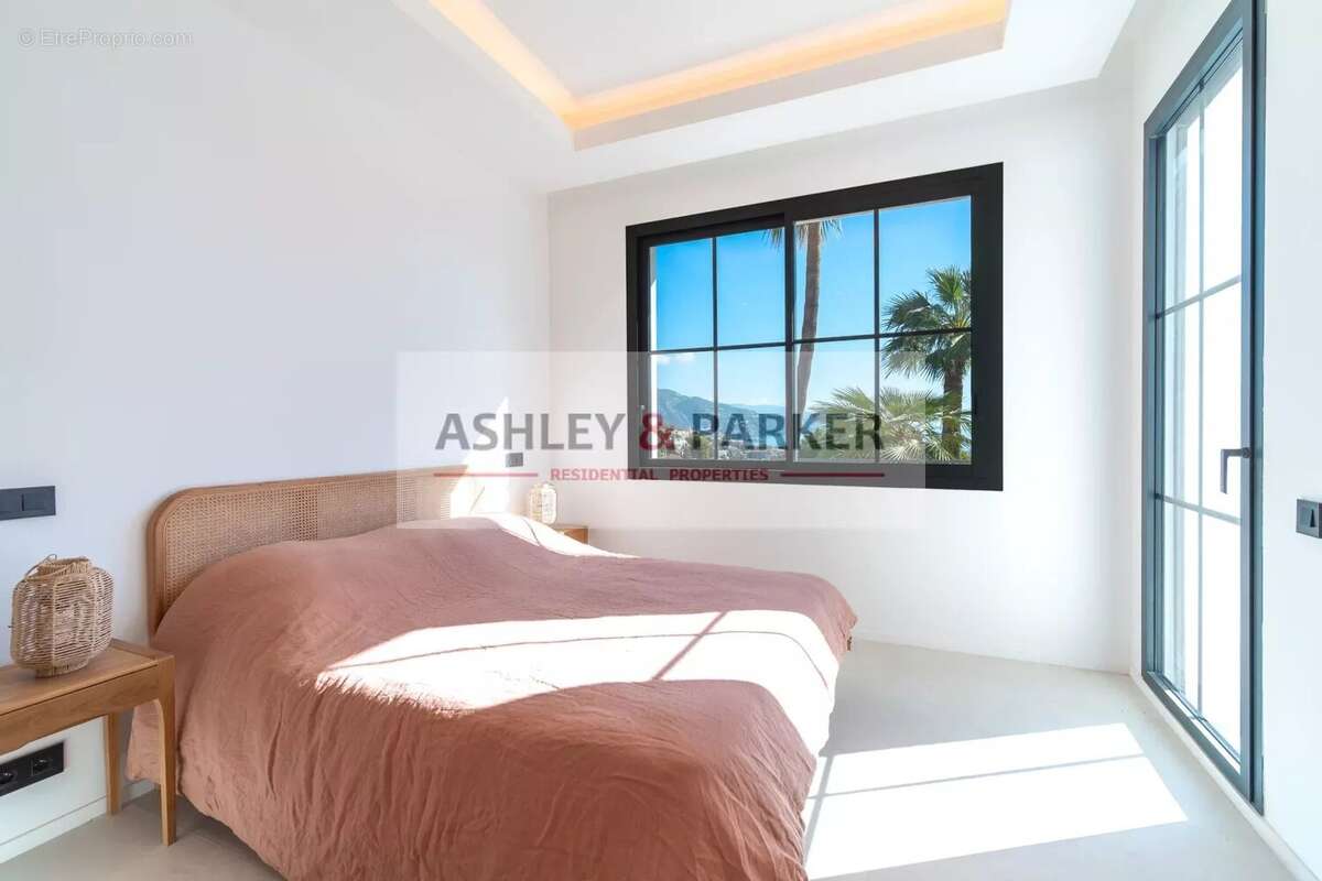 Maison à ROQUEBRUNE-CAP-MARTIN