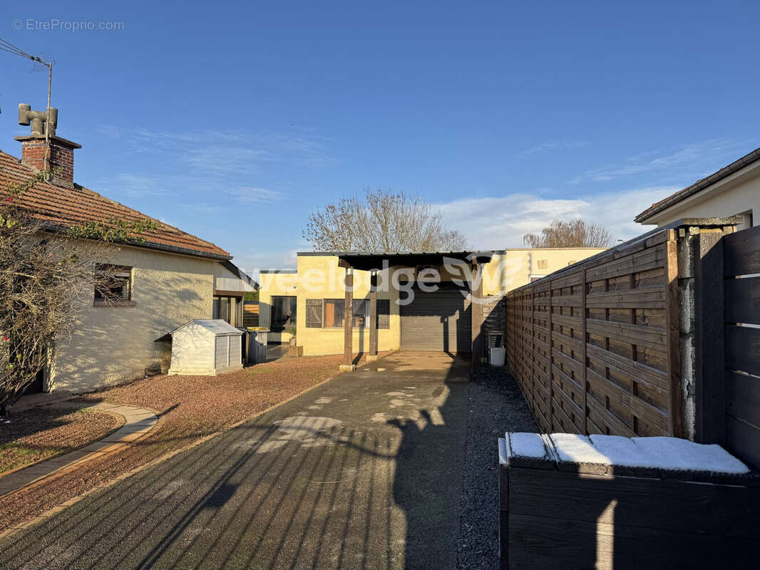 Maison à RECQUIGNIES