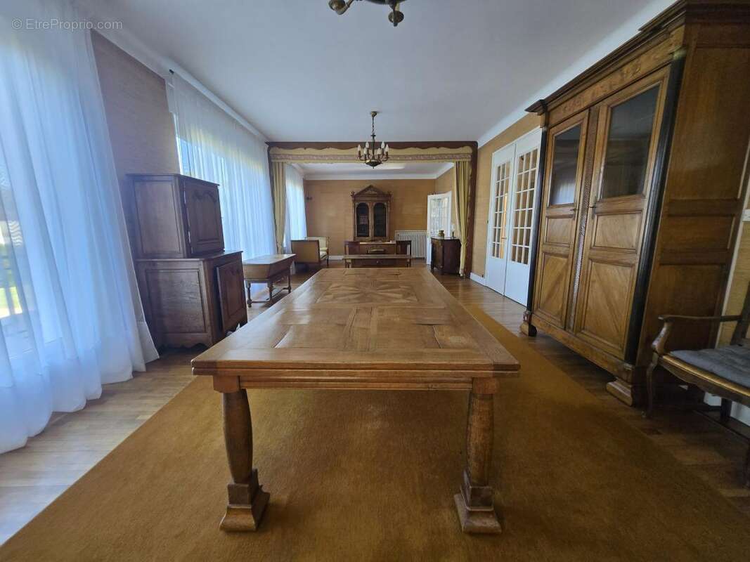 Maison à MENIL-LA-TOUR