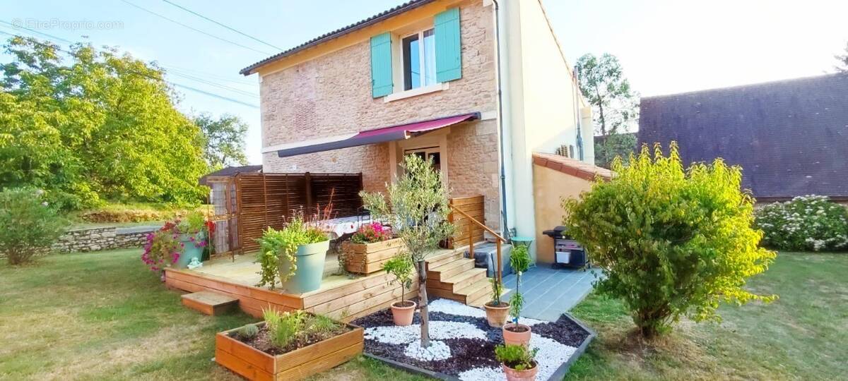 Maison 143 m² à Lalinde  - photo 2