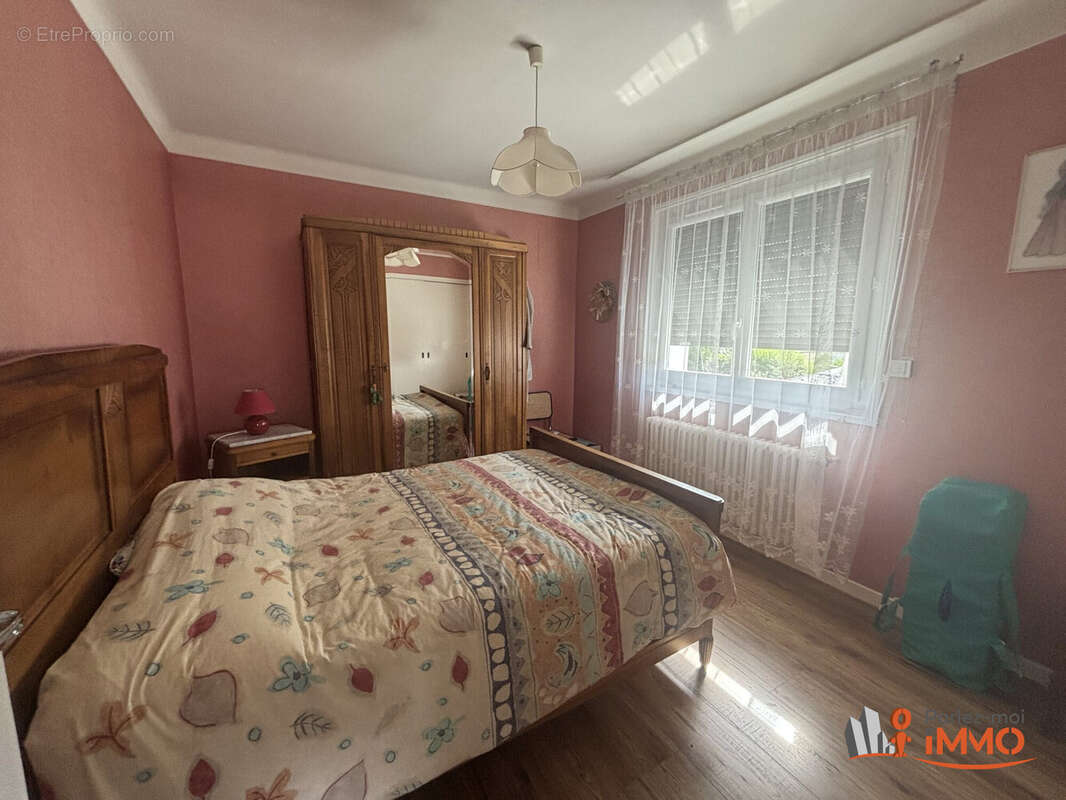 Maison 110 m² à Savigneux  - photo 7