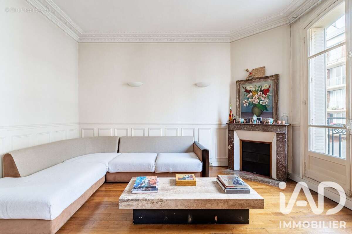 Photo 4 - Appartement à LA GARENNE-COLOMBES
