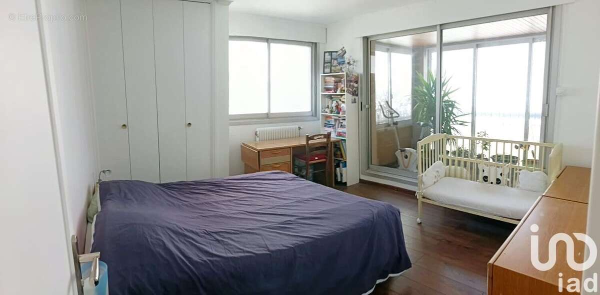 Photo 4 - Appartement à SURESNES