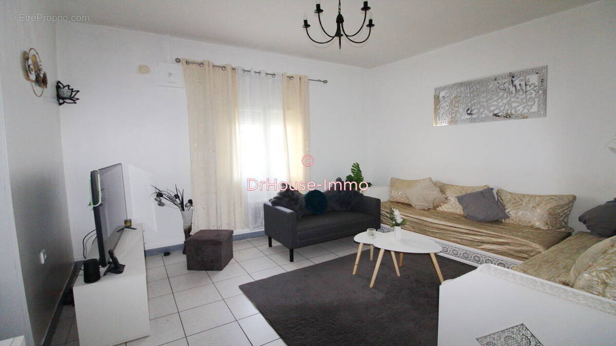 Appartement à MARSEILLE-15E