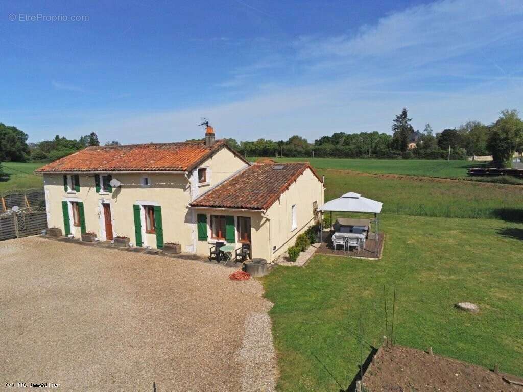 Longère de Charme XIX? Avec Piscine Chauffée et 4 Chambres - photo 2