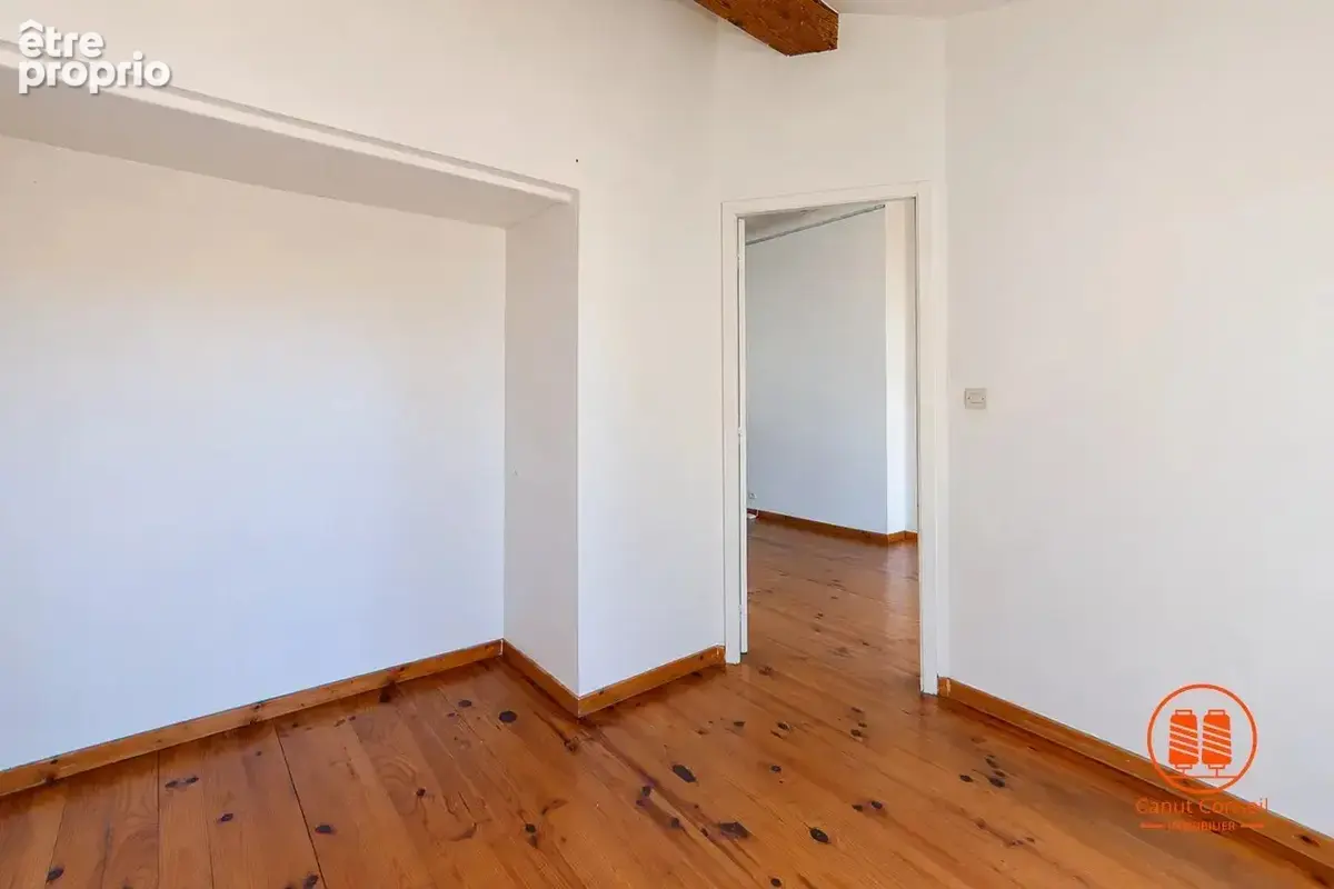 GRAND T2bis de 61 m² au calme - Centre Croix-Rousse  (DPE : D) - photo 10