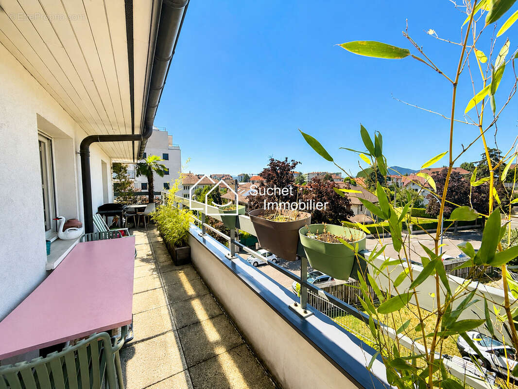 Superbe duplex en dernier étage avec triple exposition et 38 m2 d'extérieurs, à deux pas d'Annecy - photo 5