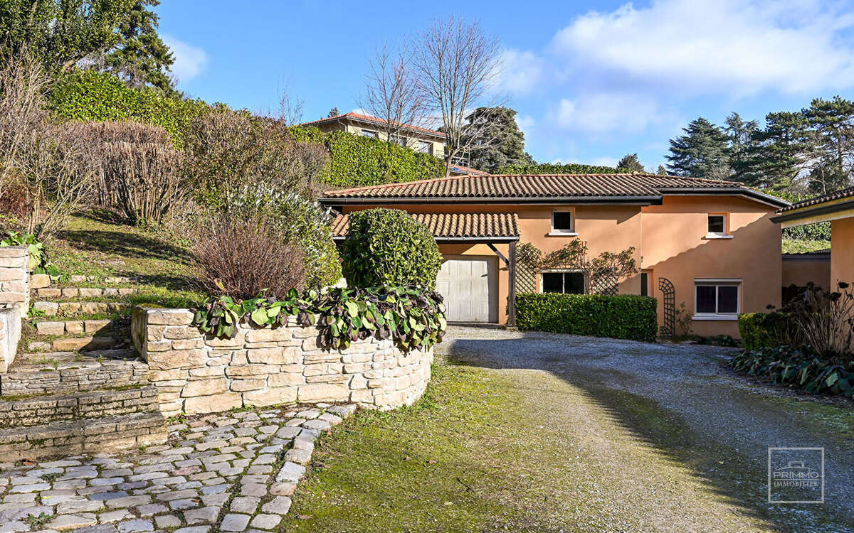 Maison à SAINT-CYR-AU-MONT-D'OR