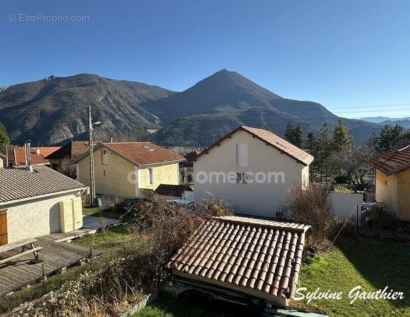 Maison à vendre 8 pièces VEYNES (05) - photo 5