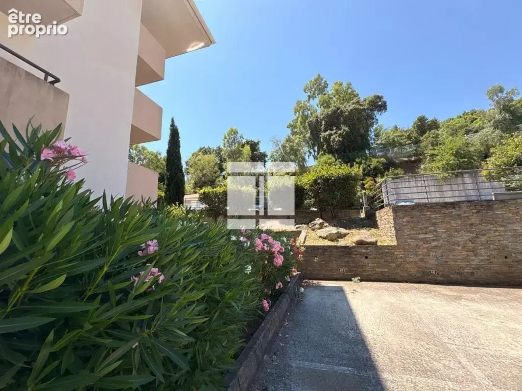 À vendre – T2 avec parking – Résidence sécurisée Closerie des Chênes – Bastia - photo 8