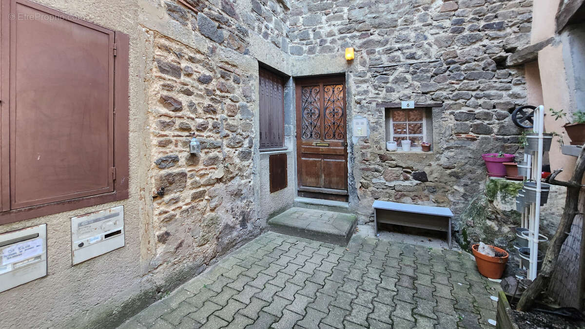 Appartement à BRINDAS