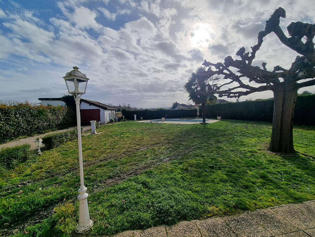 Maison à MAUBOURGUET