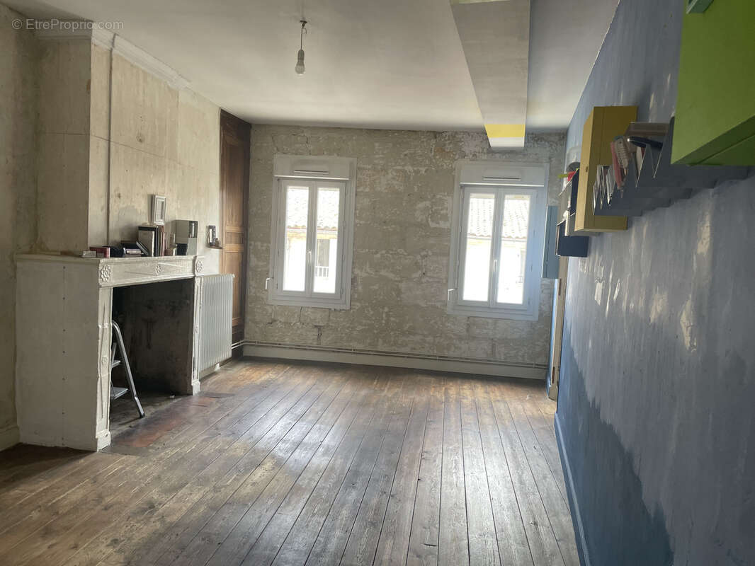 Maison à CASTILLON-LA-BATAILLE