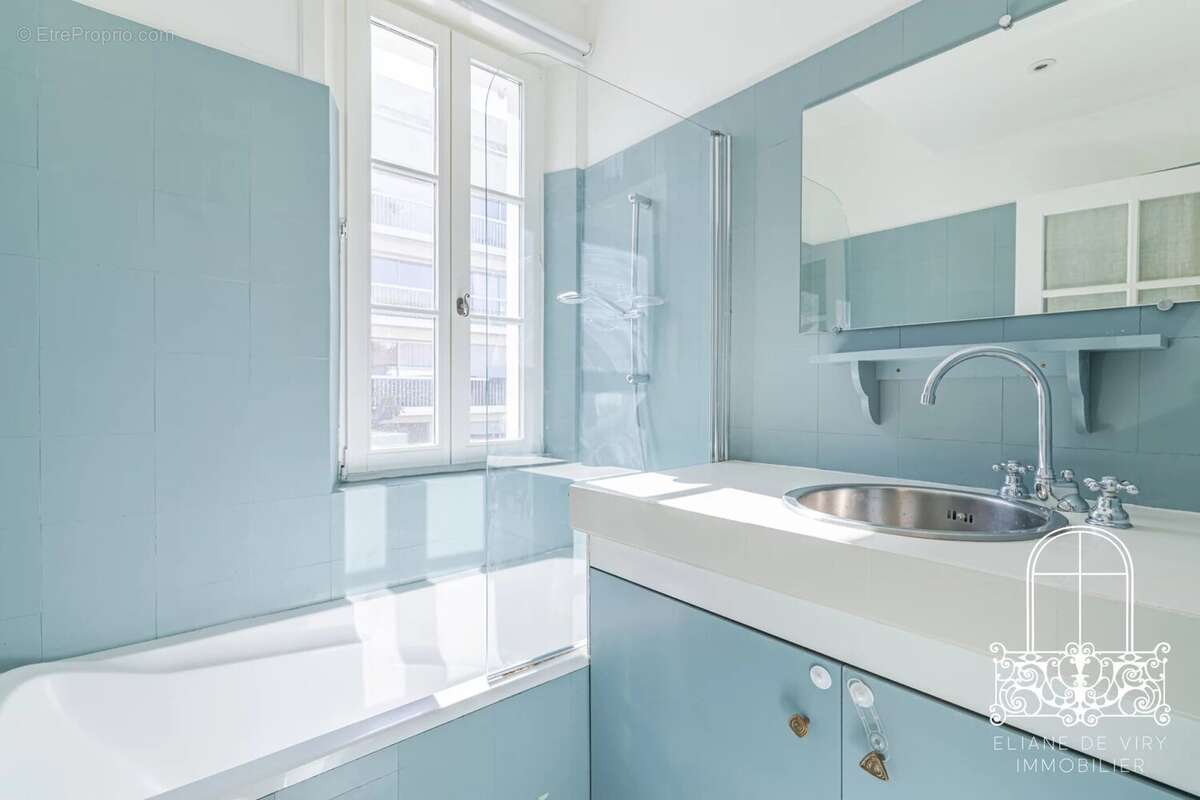 Maison à PARIS-16E