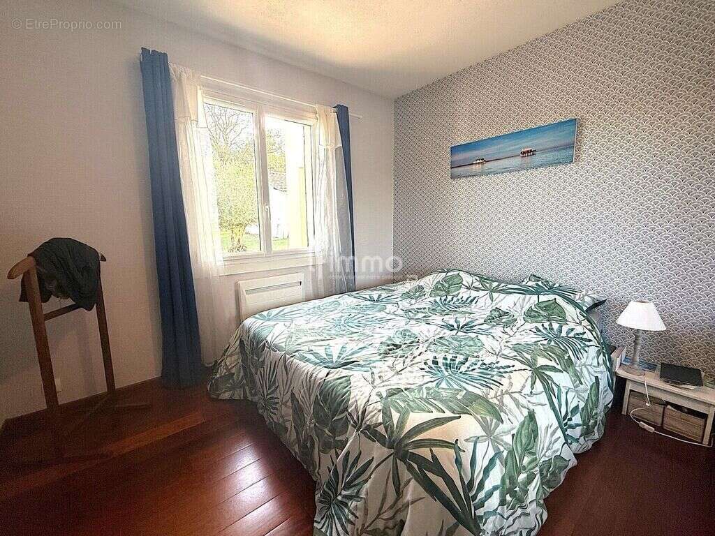 Maison à SAINT-MICHEL-DE-RIEUFRET