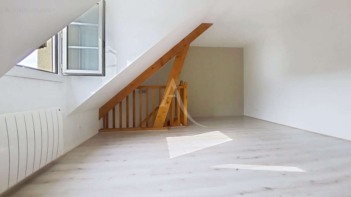 Appartement PALAISEAU 2 pièces duplex 42.19 m² - photo 4