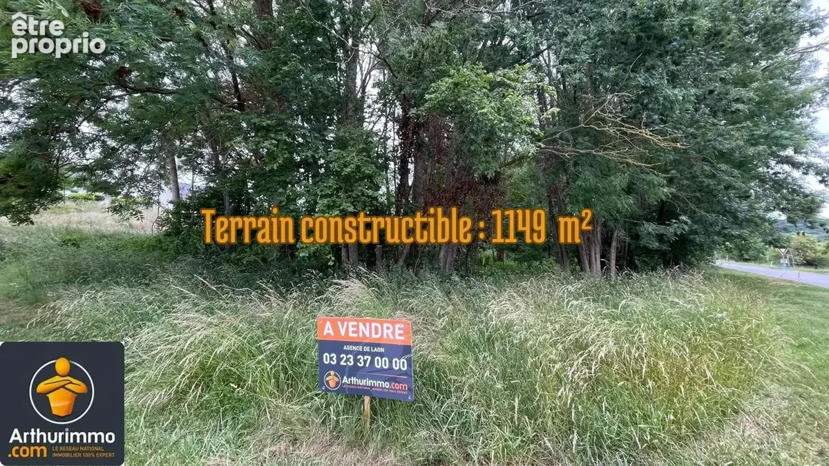 Terrain à CHAMOUILLE