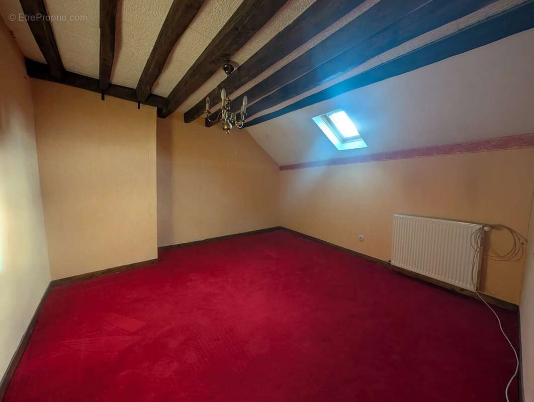 Maison à LE CHATELET-EN-BRIE