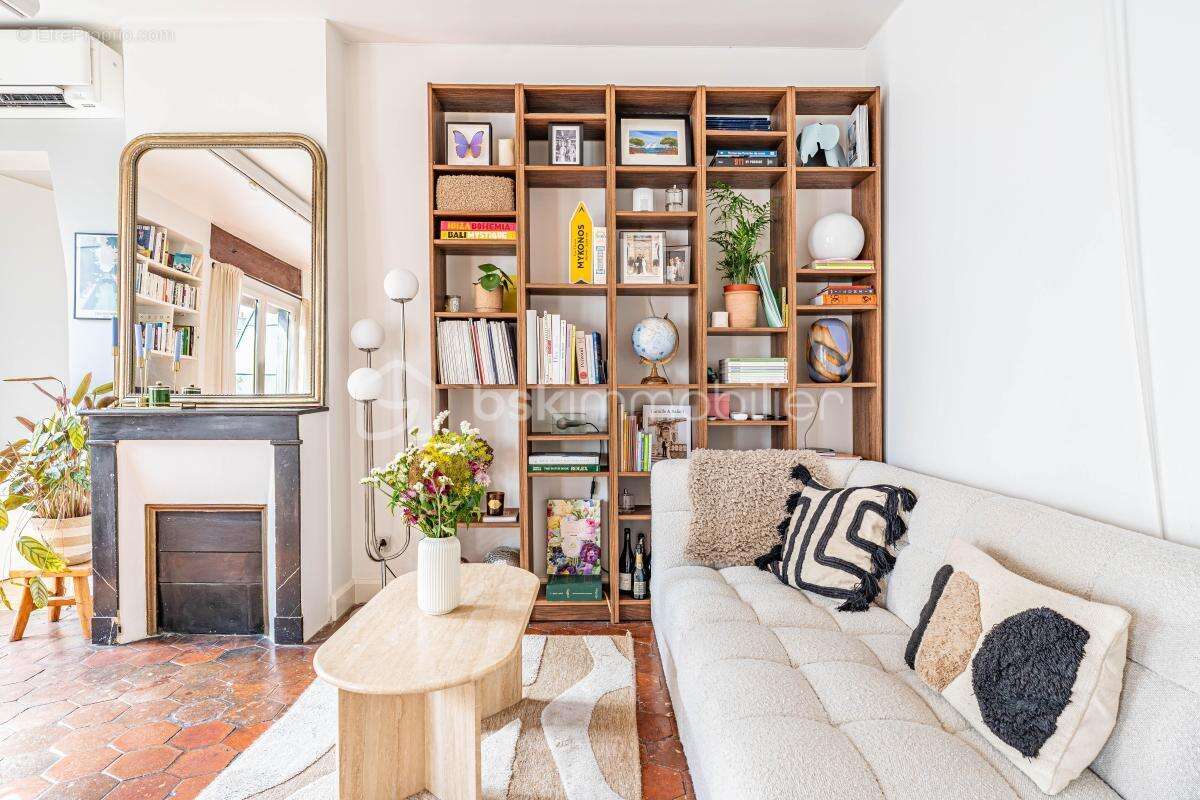Appartement à PARIS-10E