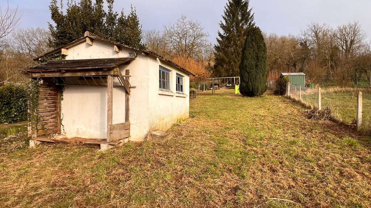 Maison à MONTREUIL-AUX-LIONS