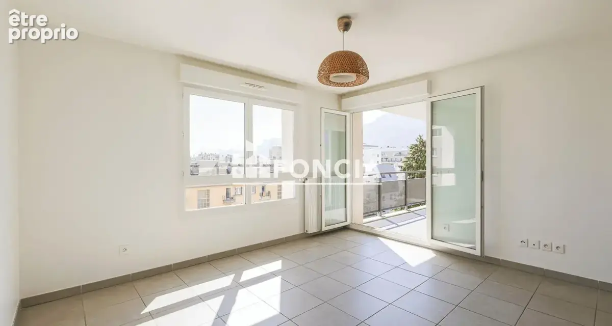  Appartement T3 avec vue dégagée – Avenue Albert 1er de Belgique, Grenoble - photo 8