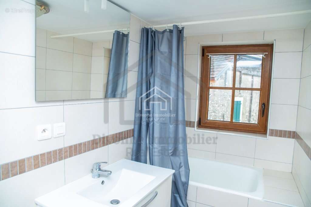 Appartement à DIVONNE-LES-BAINS