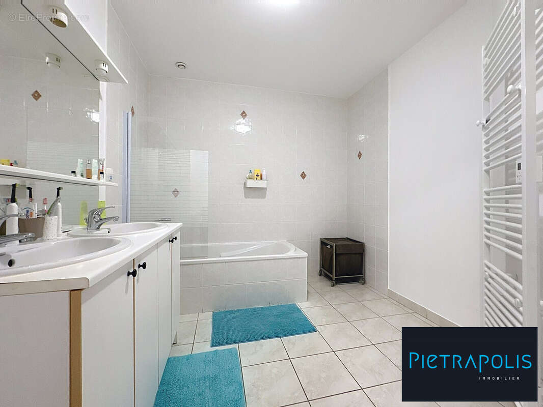 Appartement à SEMOUTIERS-MONTSAON