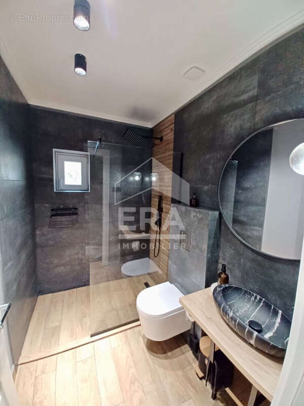 Maison à LES OMERGUES